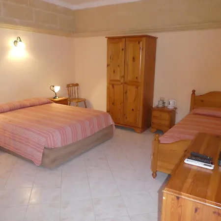 San Antonio 4* Xlendi