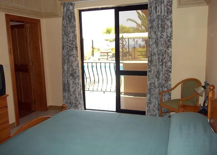 Guest house San Antonio 4*